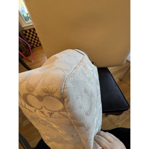 Coach Large Gold Metallic Signature Gallery Bag - Picture 15 of 16